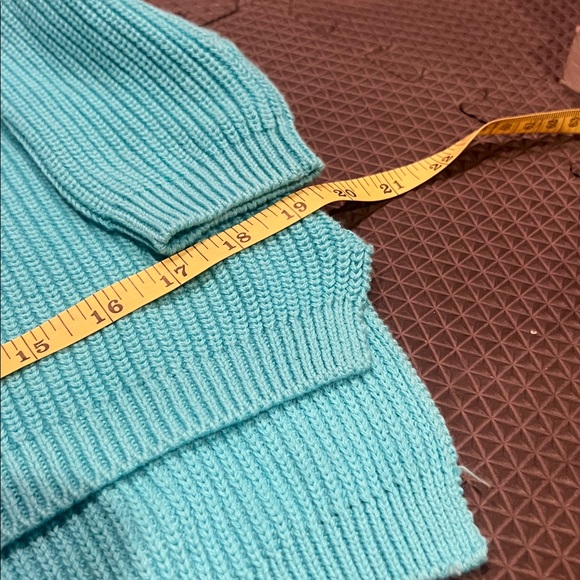 525 Sweater
Small
Light Blue - Picture 5 of 6